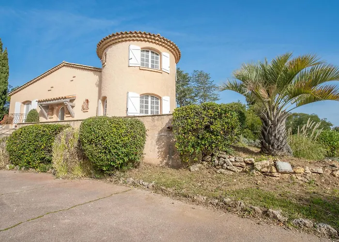 Vakantiehuis L'escarpe Des Arbousiers By Interhome