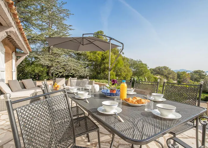 L'escarpe Des Arbousiers By Interhome Vakantiehuis Saint Aygulf