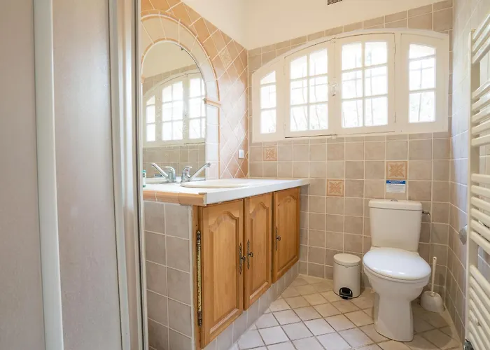 L'escarpe Des Arbousiers By Interhome Saint Aygulf