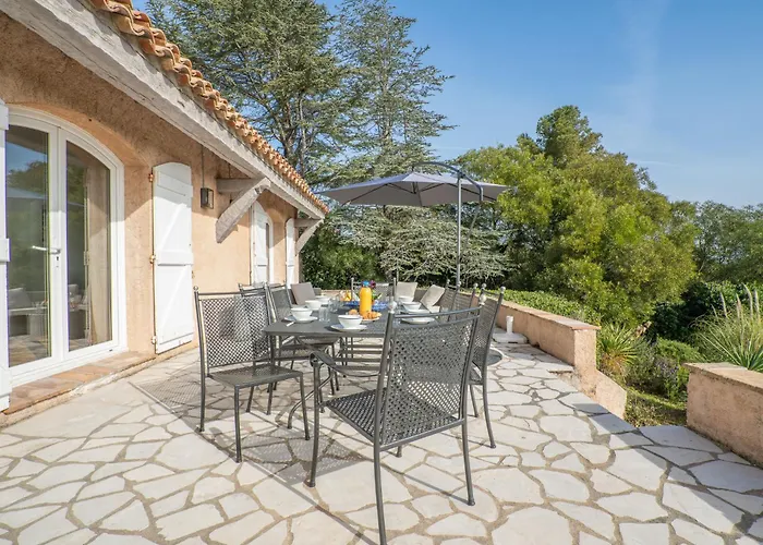 L'escarpe Des Arbousiers By Interhome Vakantiehuis