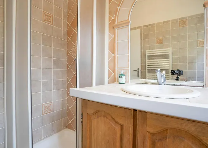 Vakantiehuis L'escarpe Des Arbousiers By Interhome Saint Aygulf