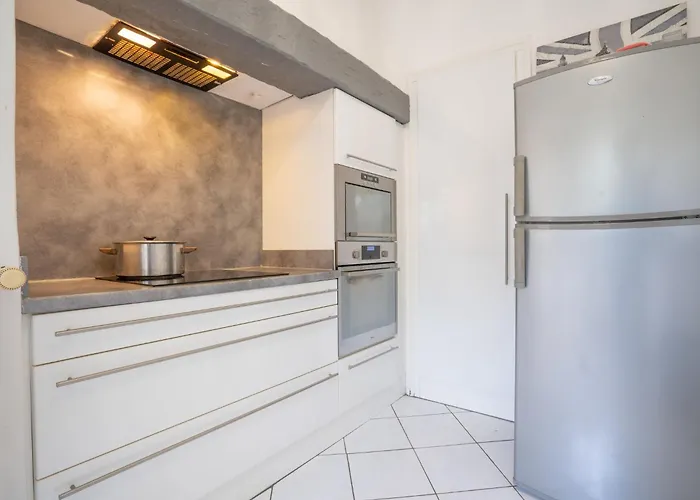 Vakantiehuis L'escarpe Des Arbousiers By Interhome *